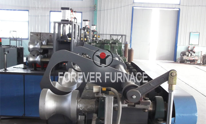 Bar induction heating furnace